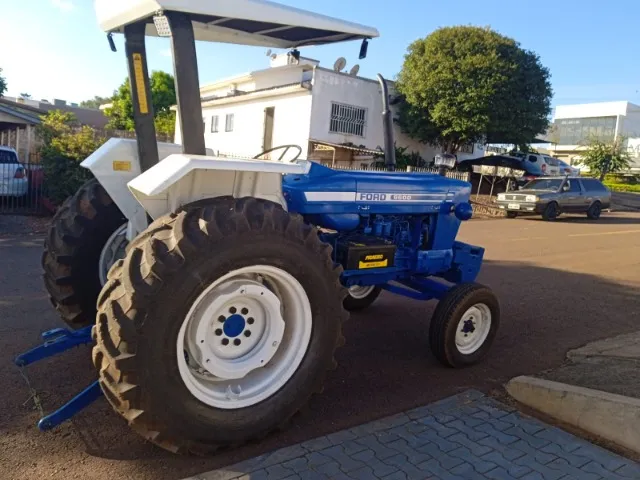 TRATOR FORD 6600