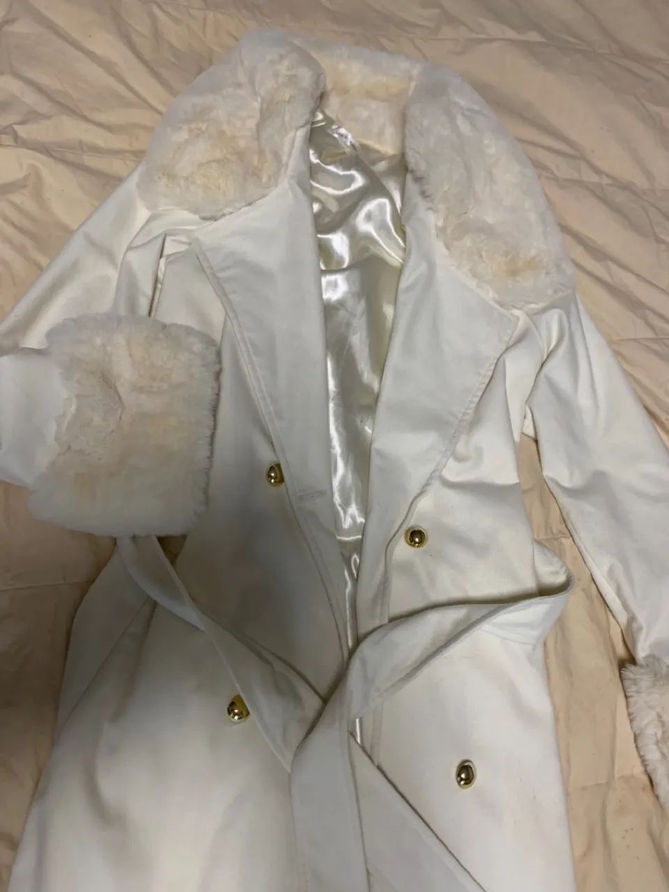 Sobretudo com pelo bege  - Foto 2