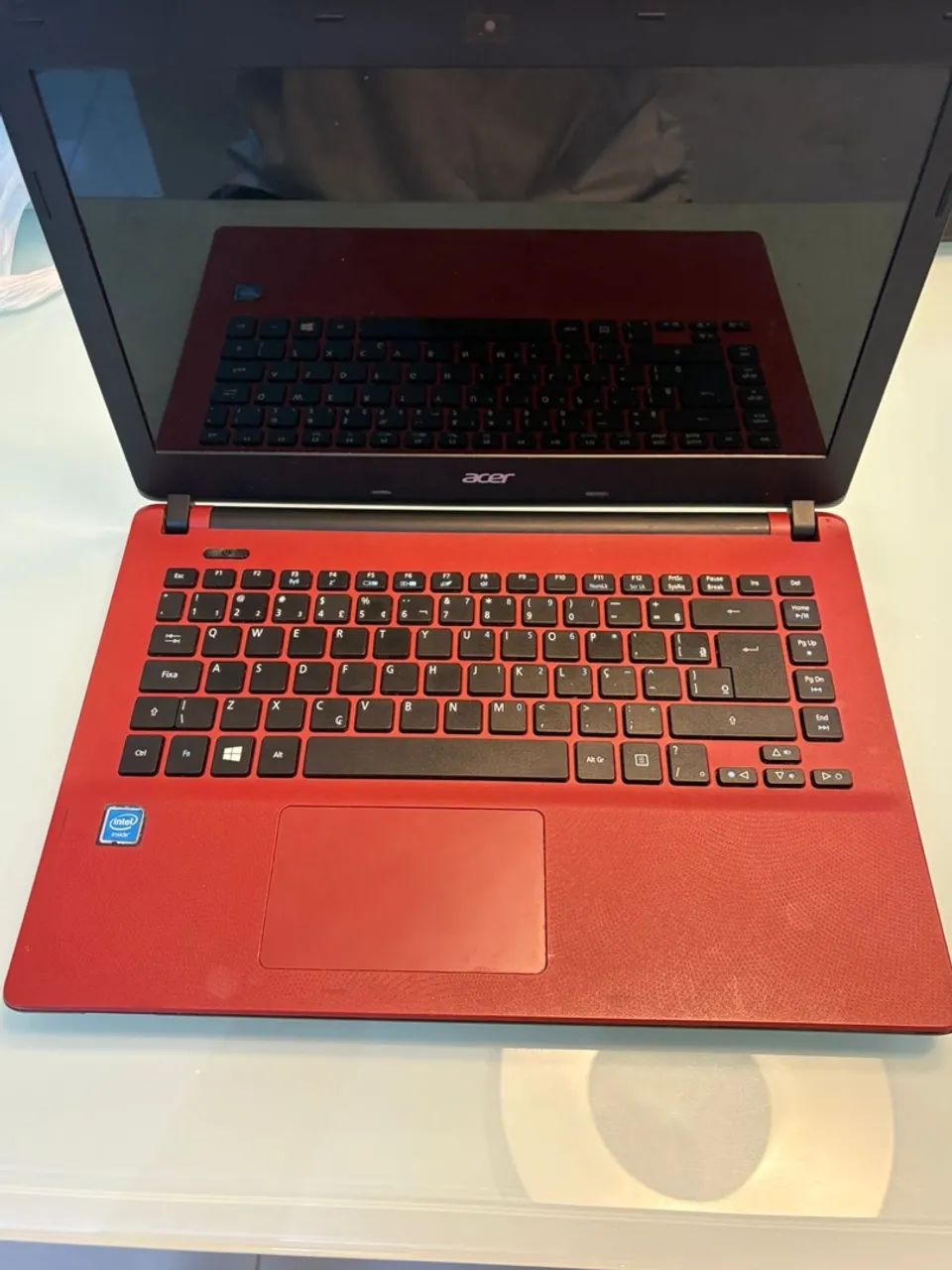 Notebook Acer Vermelho