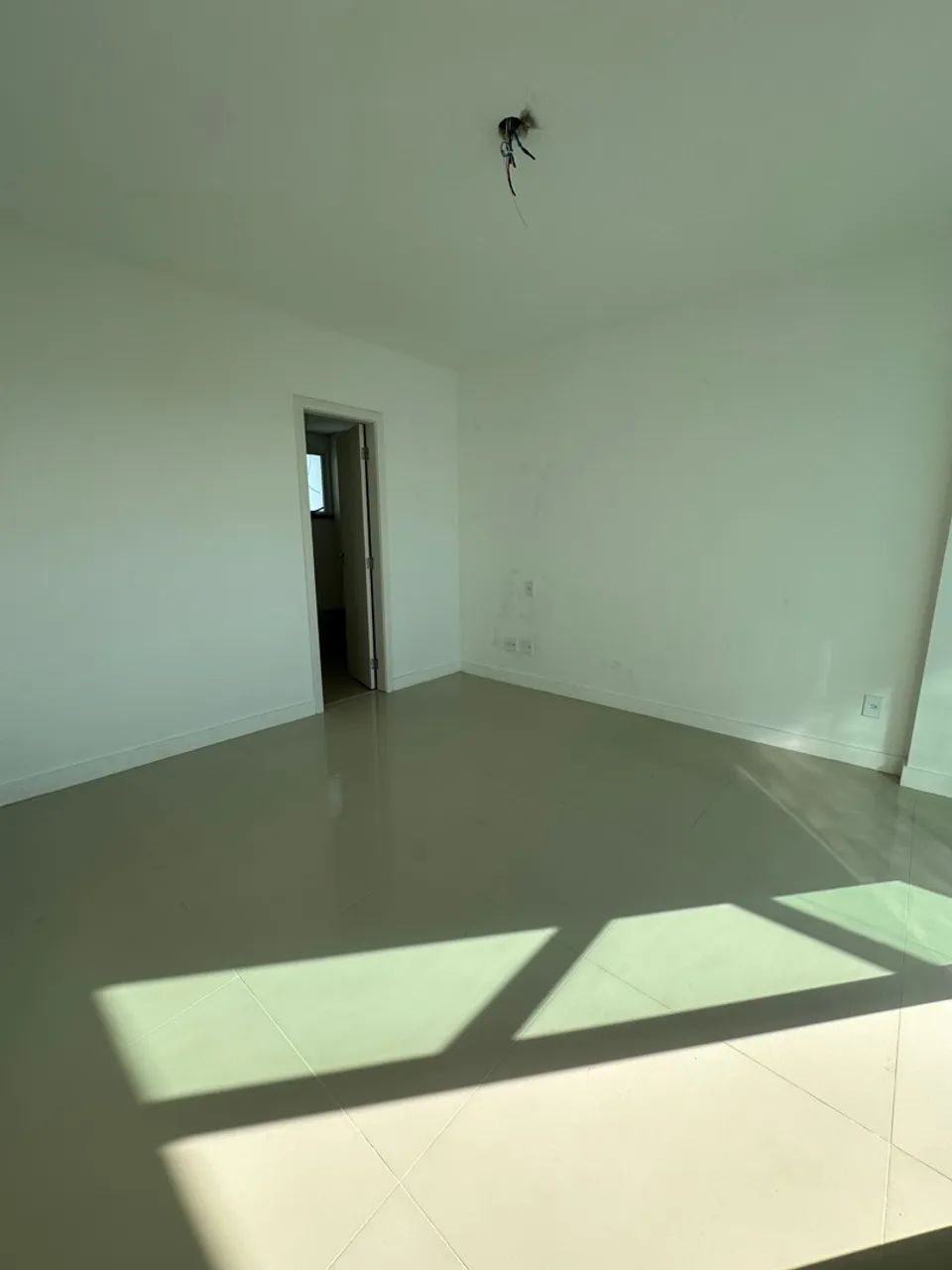 Apartamento Novo com Varanda  - Foto 4