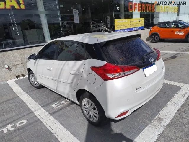 YARIS 2022 1.3 16V FLEX XL LIVE MULTIDRIVE/ CAUTELAR APROVADA/REVISADO E GARANTIA - Foto 2
