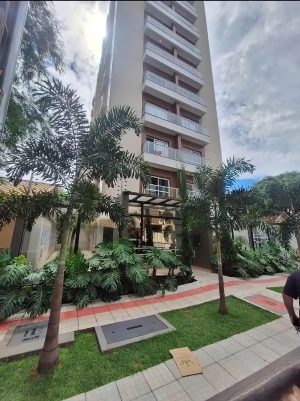 APARTAMENTO - 2 QUARTOS - ZONA 07