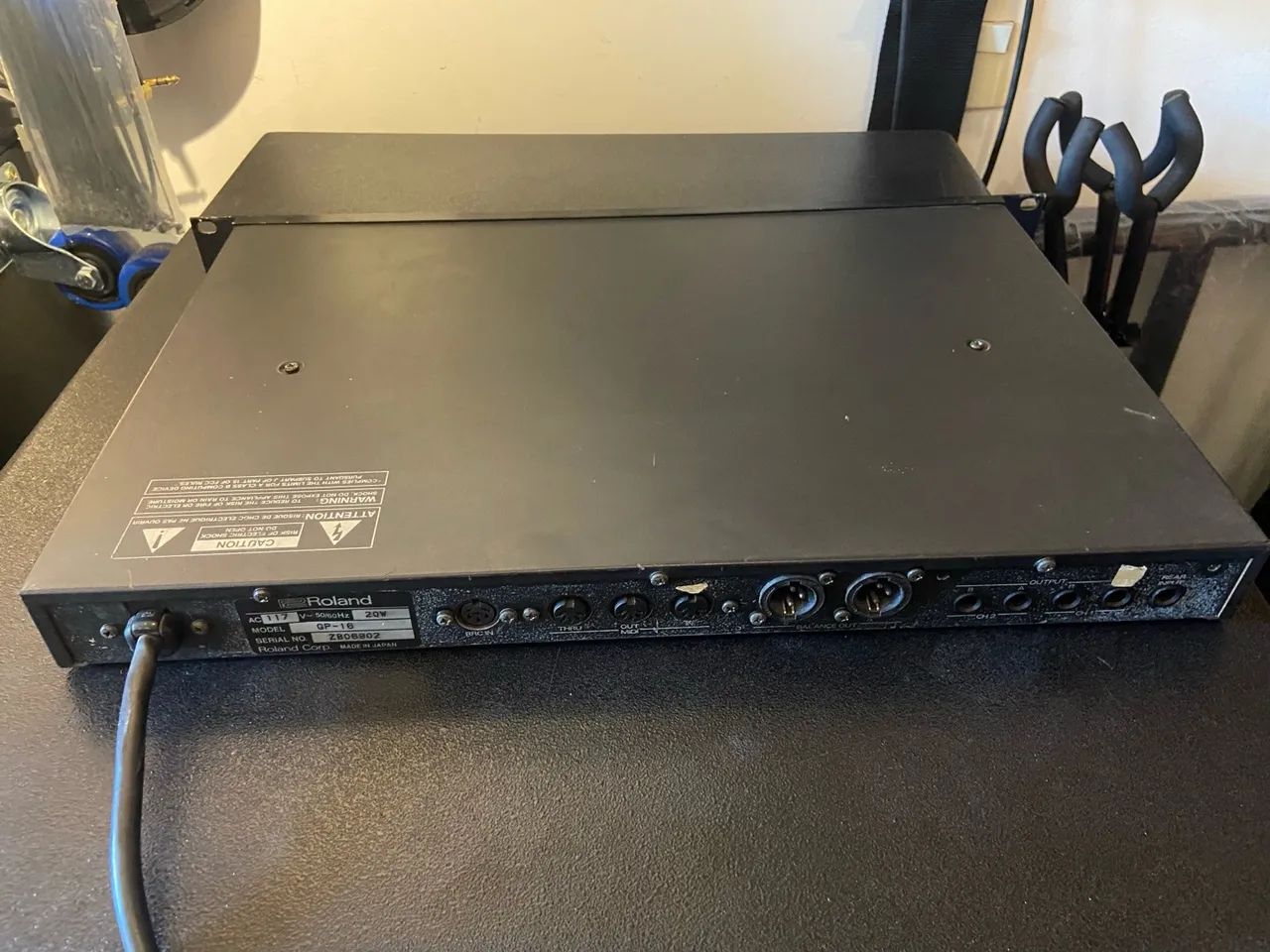 Roland GP-16 - Processador de Guitarra Digital - Equipamentos e