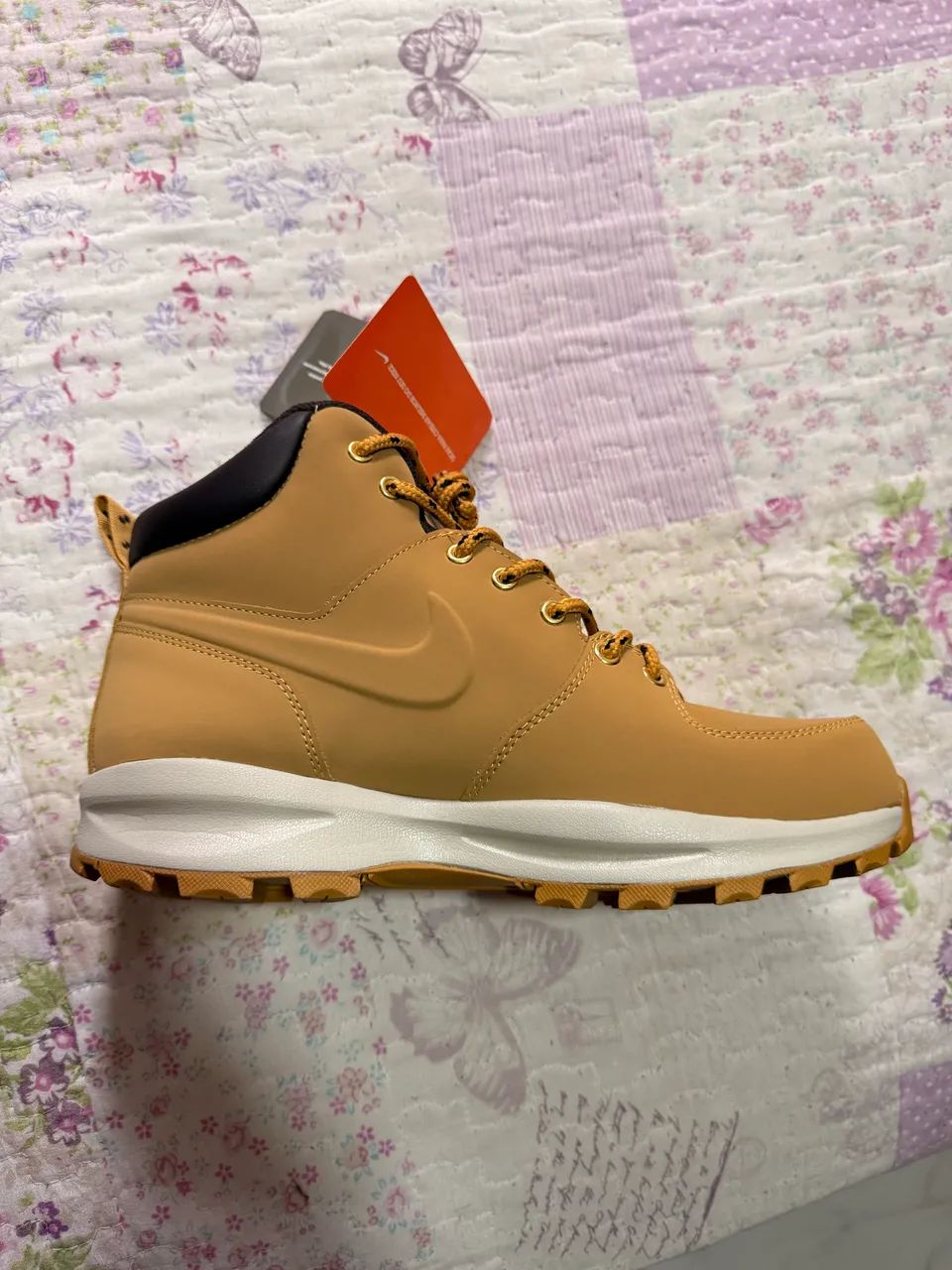 nike manoa leather caramelo