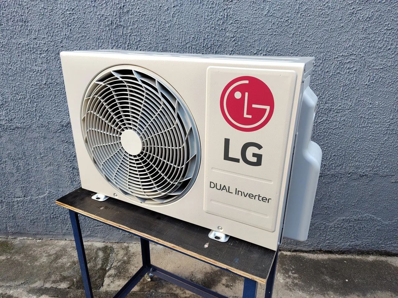 LG bisplit, sendo duas evaporadoras, três meses de uso, instalação inclusa! - Foto 4