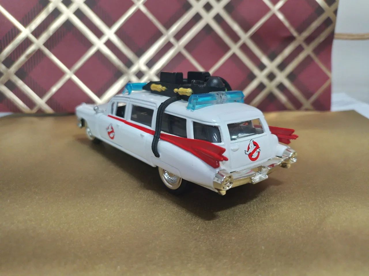 Ecto 1 Ghosthbusters 1959 Cadilac Ambulance 1:32 - Foto 4