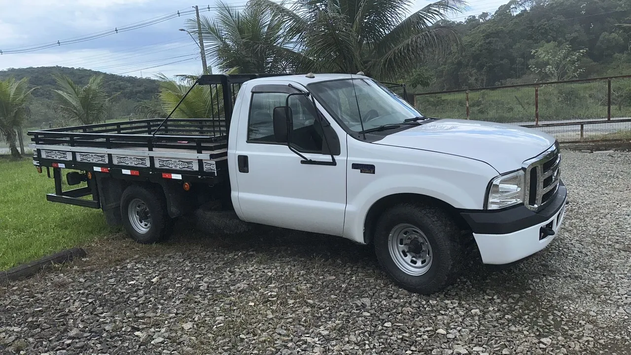 Vendo f350 ano 2010