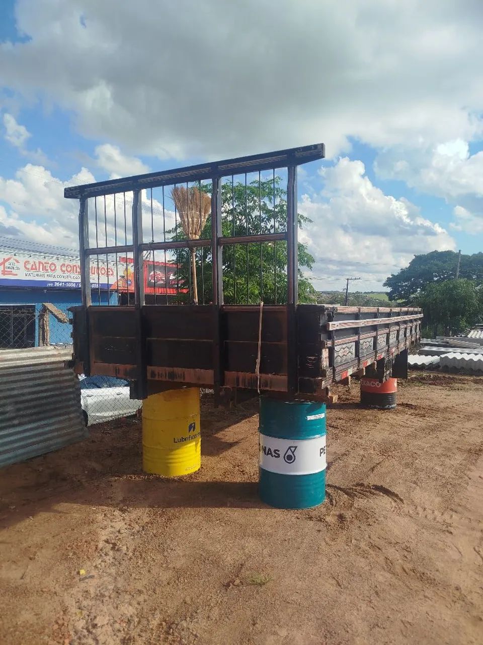 Carroceria de madeira  - Foto 2