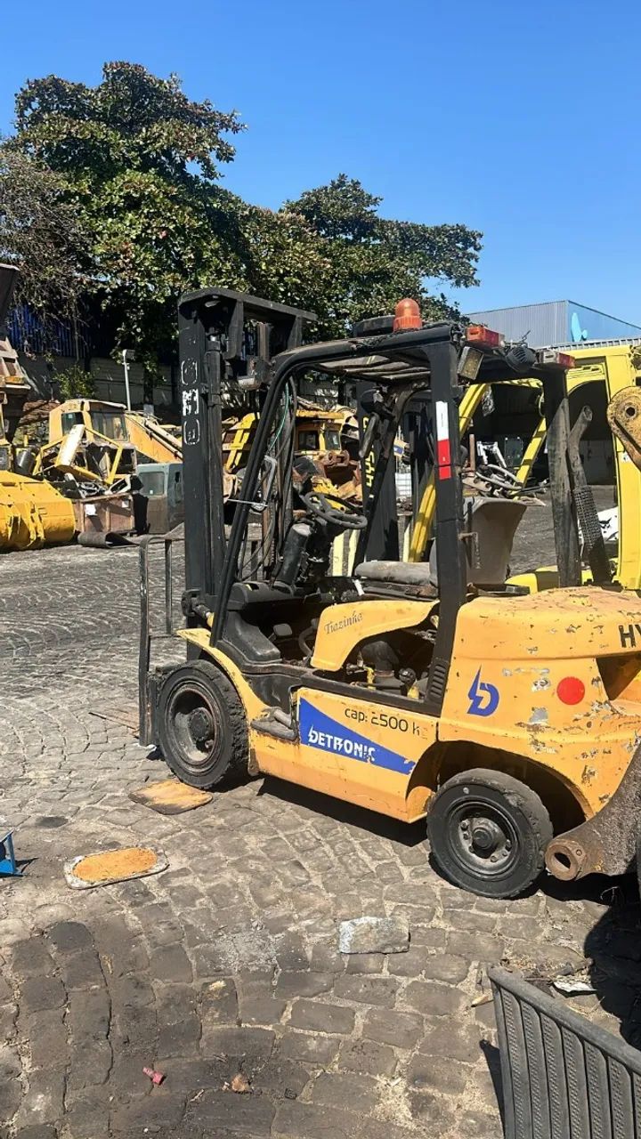 Empilhadeira Hyundai 25D-7 2010 - 2,5T - Foto 4
