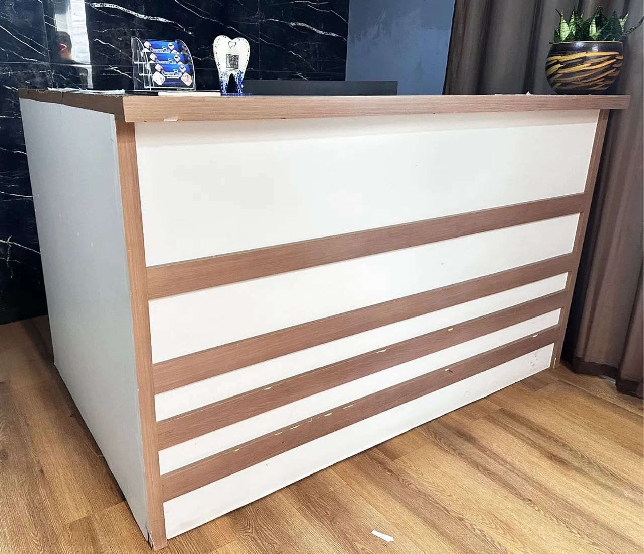 Vendo balcão de recepção64861129280386121