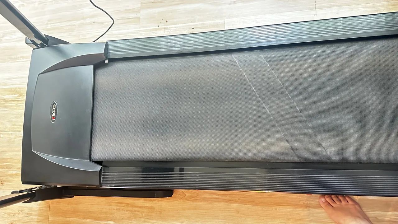 Esteira Elétrica Kikos - Modelo KS2202 - Ótima para treinos em casa! - Foto 4