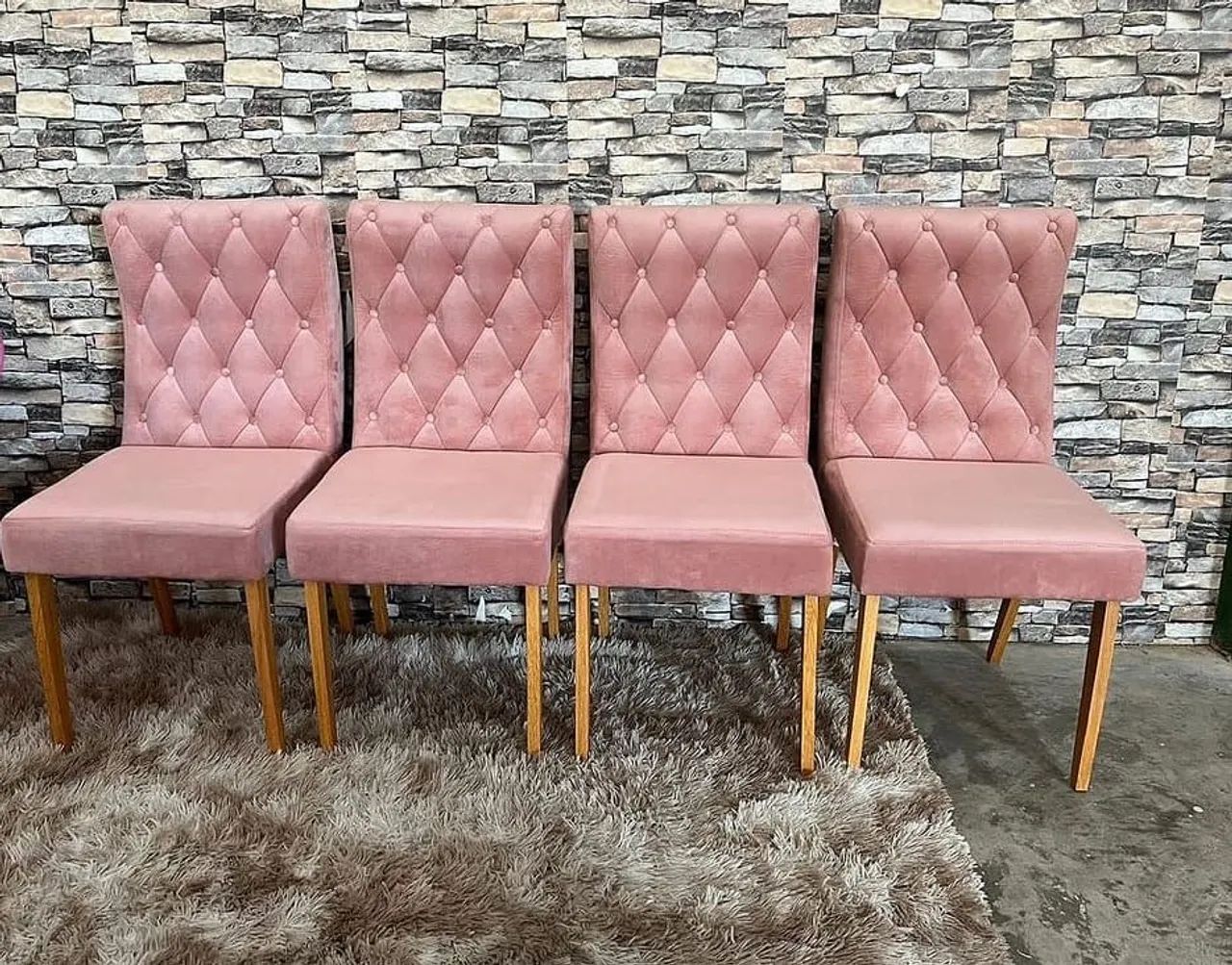 Lindas cadeiras para sala de jantar