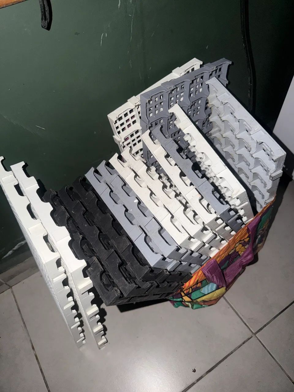 Pisos plásticos modulares 25×50 cm para cozinha industrial - 38 uni - Foto 3