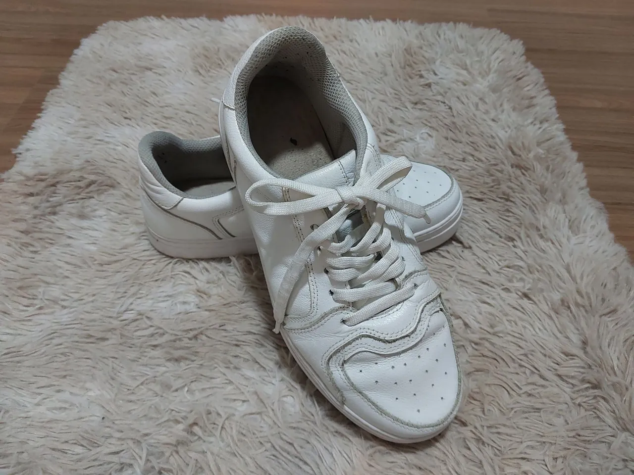 Tênis branco casual