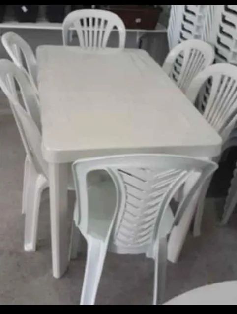Conjunto de mesa de plástico desmontável com 6 cadeiras 
