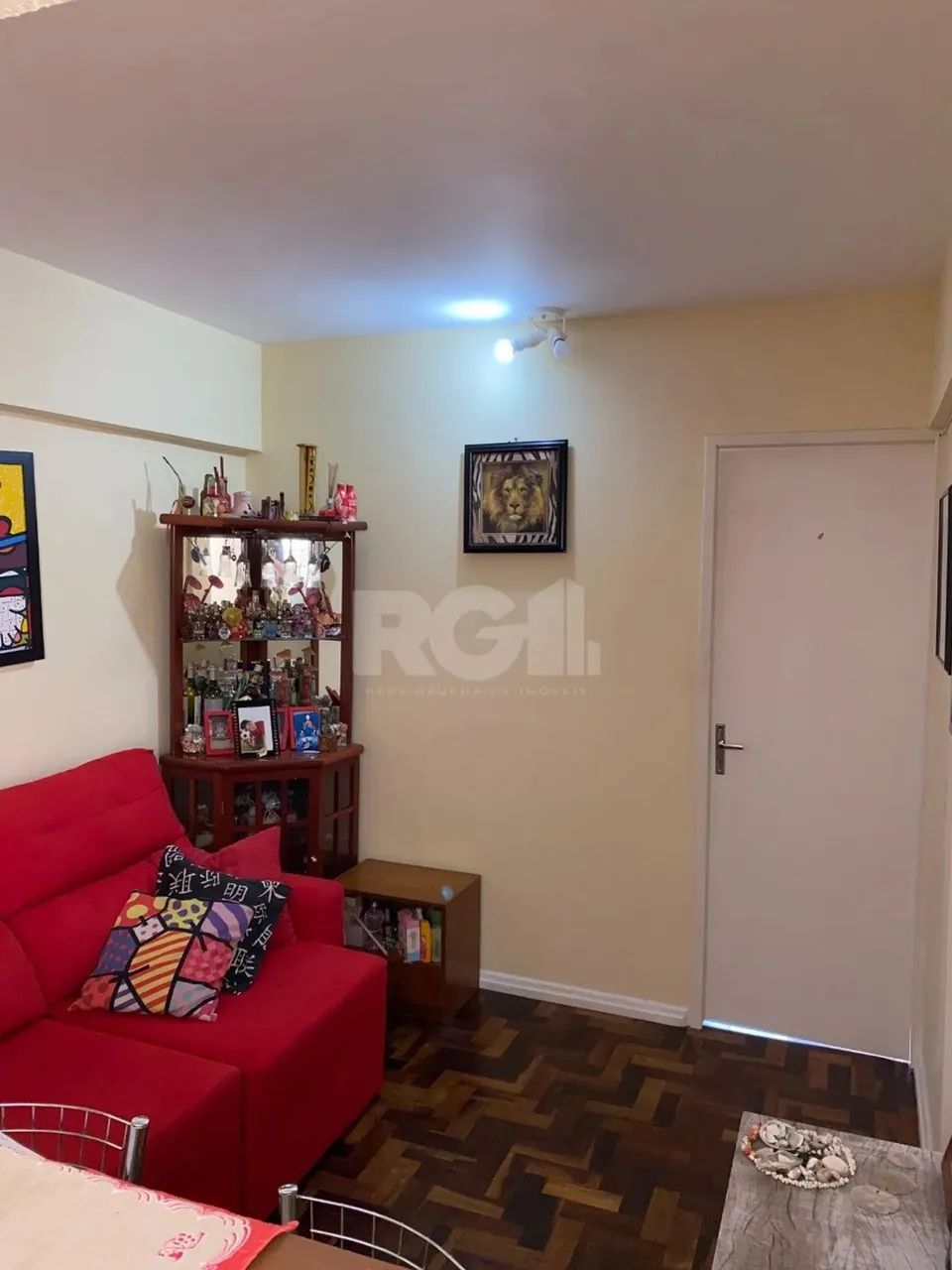 Apartamento com 2 dormitório, living com cozinha americana, área de serviço separada, apar - Foto 3