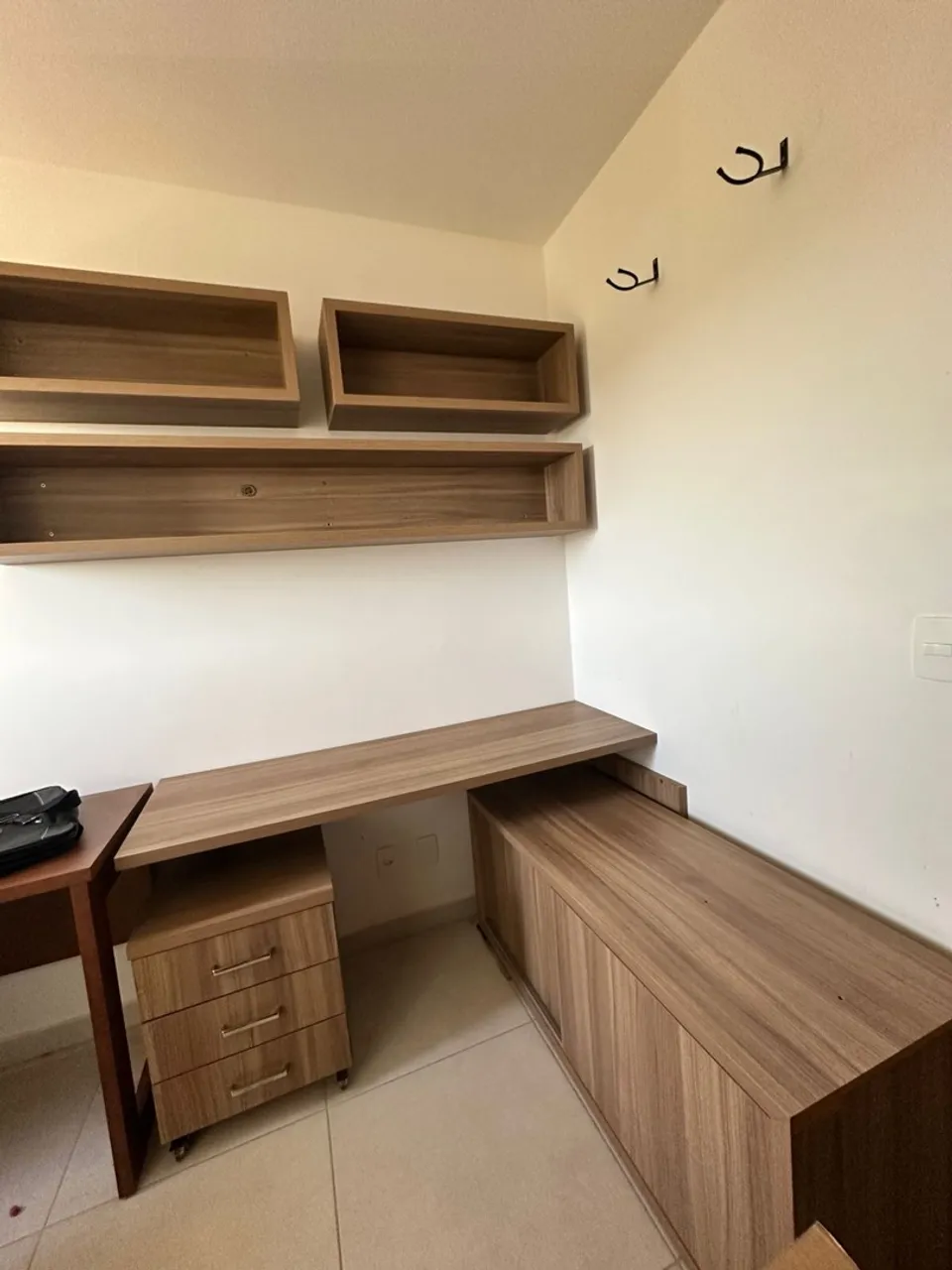 Vendo móveis para escritório home office em MDF 