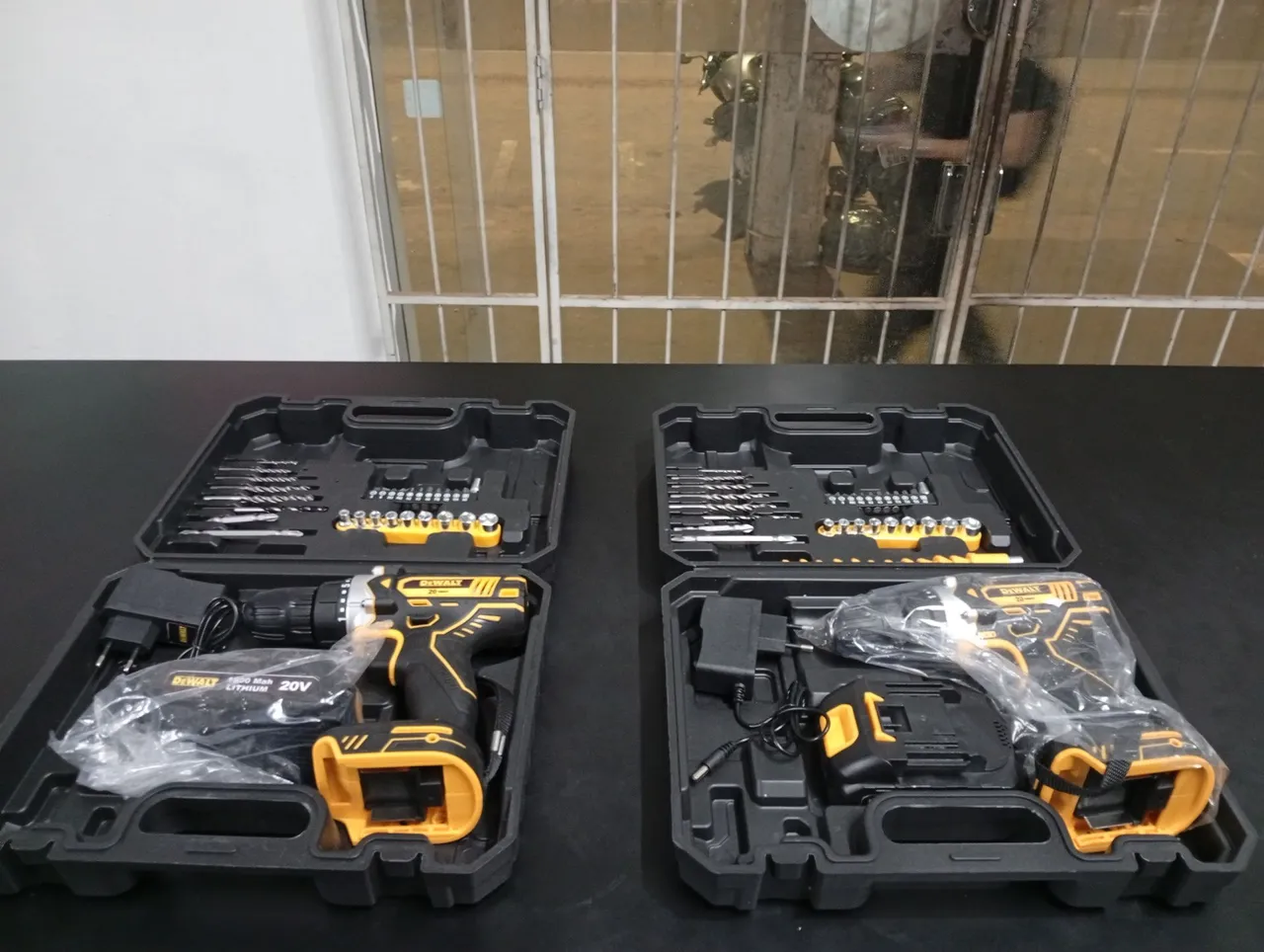 Parafusadeira Dewalt 20w
