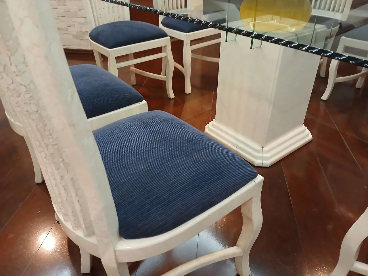 Mesa de Vidro 1,40m com 8 Cadeiras | Linda e Muito Conservada - Foto 4