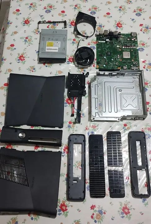 Xbox 360 (RETIRADA DE PEÇAS) - Foto 5