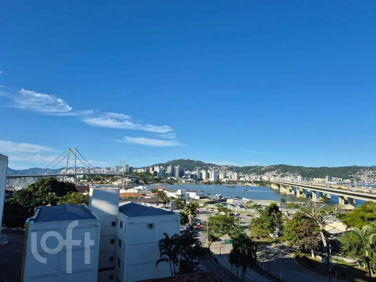 Casa Residencial no Bairro Estreito / 4 Dormitórios/ Florianópolis