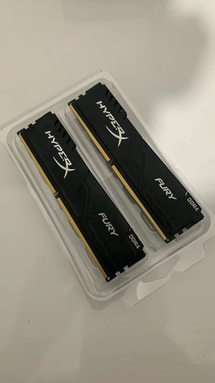 Memória RAM Hyperx 2x8GB = 16GB64231150221441120