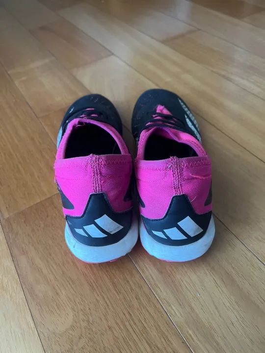 Chuteiras Adidas Predator TAM 40 - Foto 4