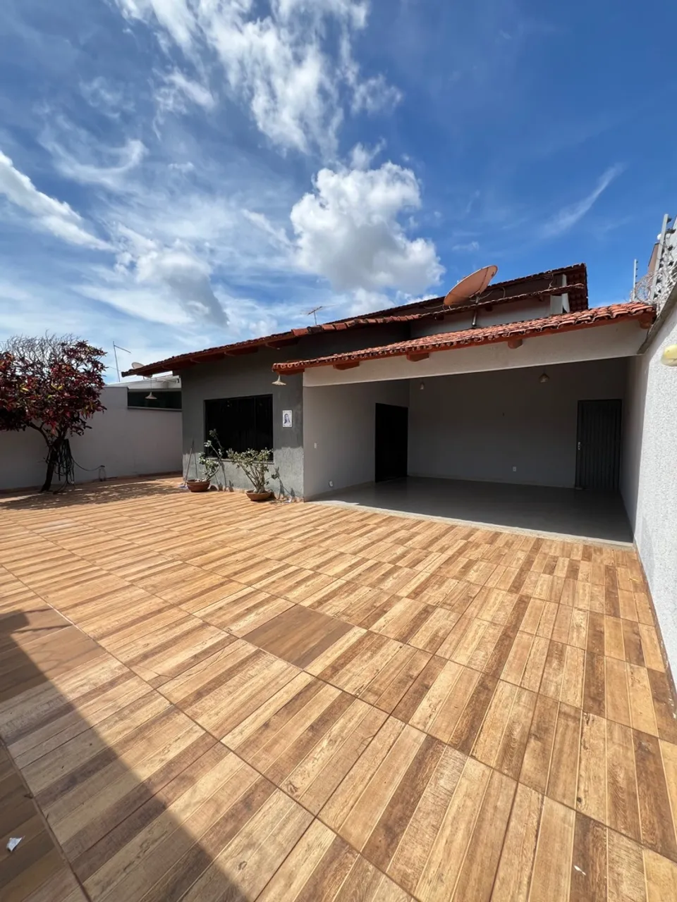Casa na 1003 sul para locação/ aluguel com 4 quartos e área de lazer com piscina