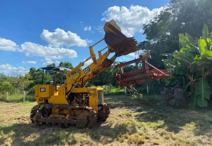 Caterpillar D4 - Foto 3