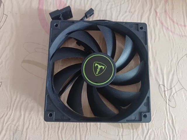 Fan T-Dagger - Usada