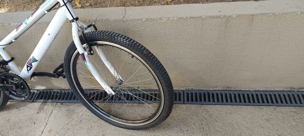 Bicicleta Aro 24 Caloi Ceci - Foto 2