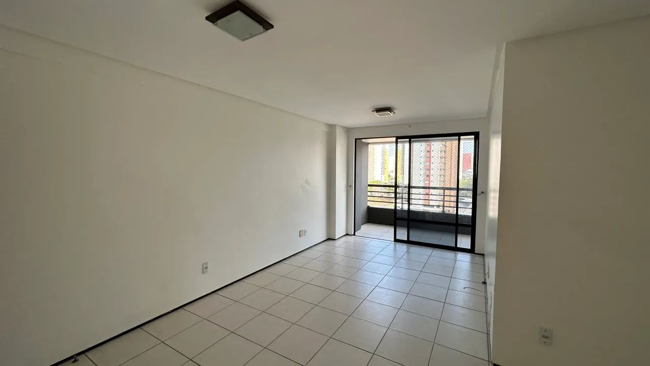 ALUGO APARTAMENTO NA PONTA DO FAROL COM 2 QUARTOS SENDO UMA SUÍTE - Foto 2