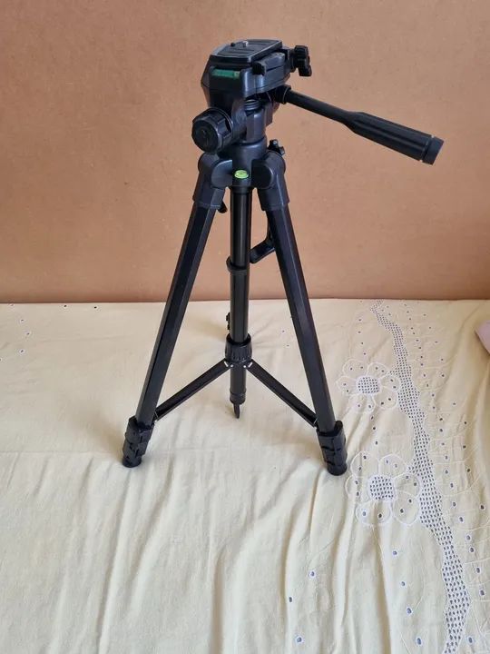Tripé para Câmera - Usado 