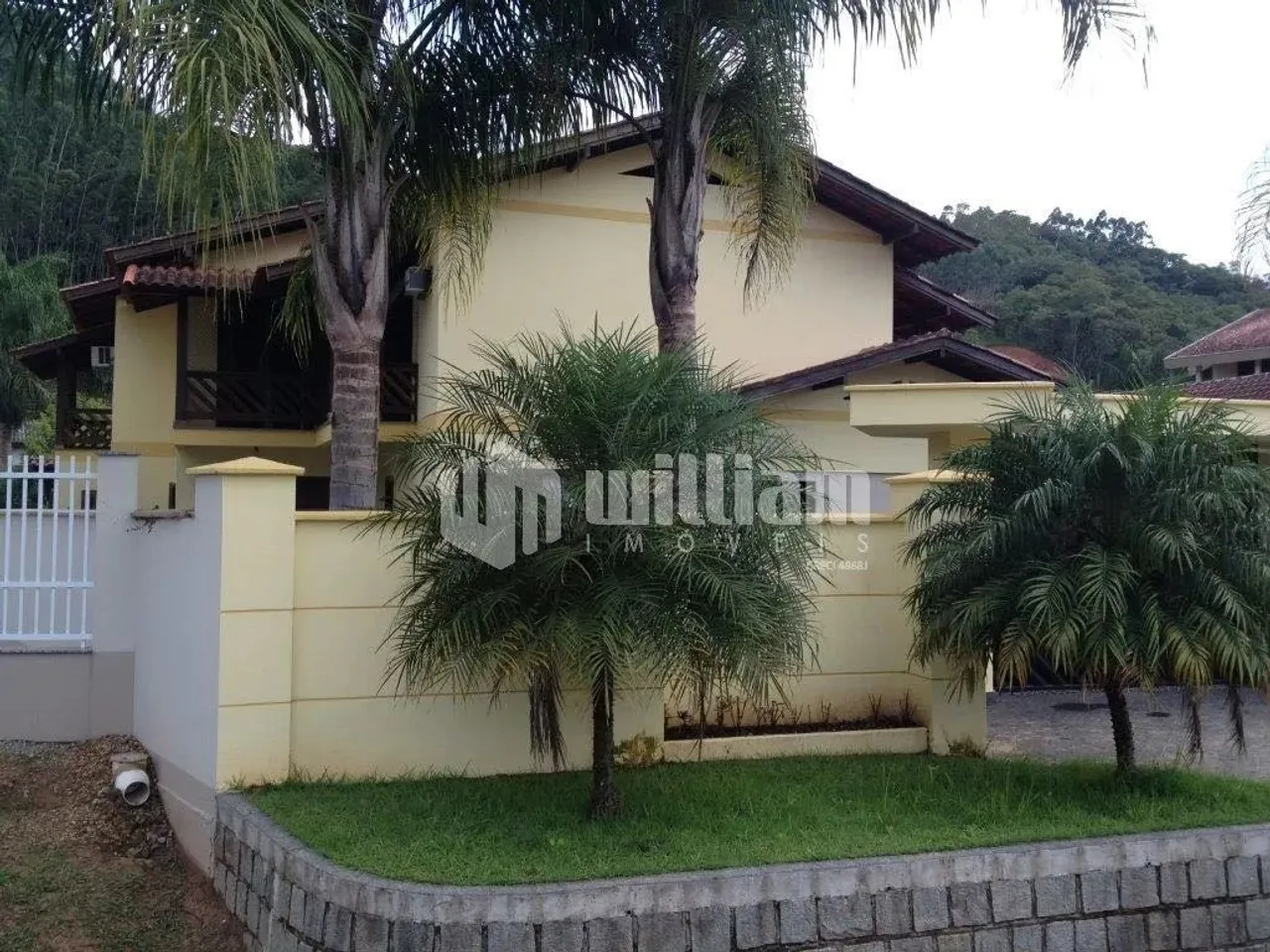CASA COM 5 QUARTOS SENDO 2 SUÍTES PARA LOCAÇÃO - SÃO PEDRO