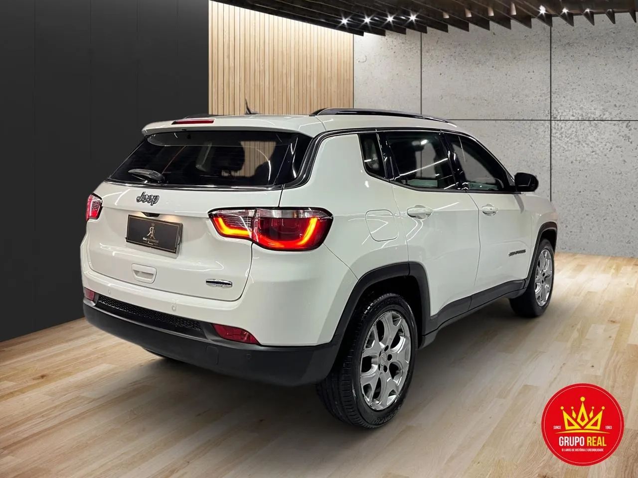 JEEP COMPASS LONGITUDE 2.0 4x2 Flex 16V Aut. - Foto 4