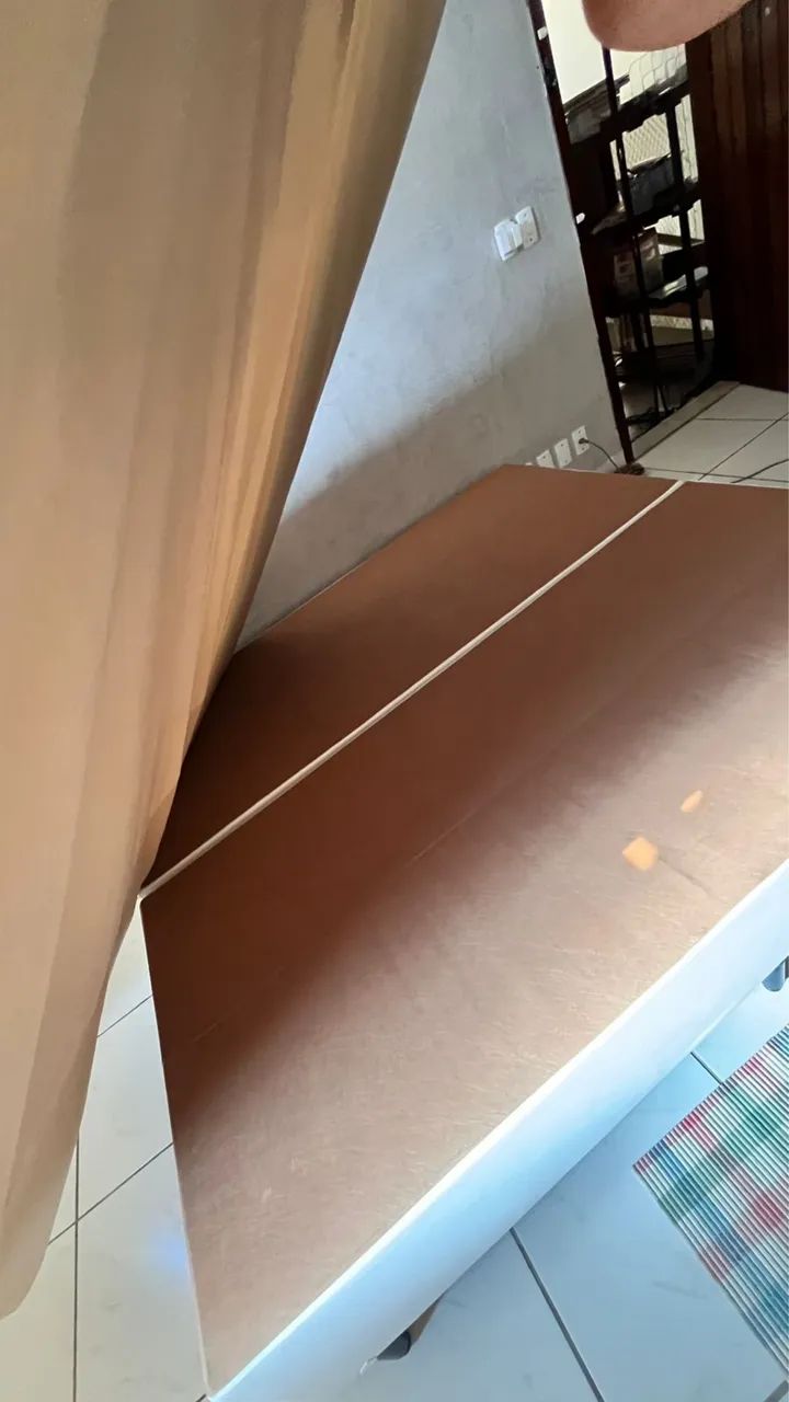 Selling King-size bed (nearly new)