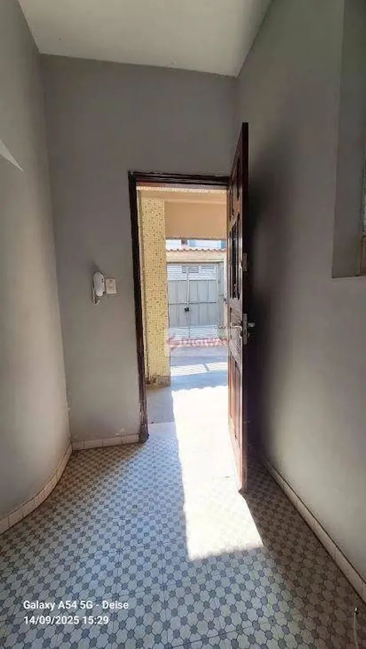 Casa térrea com 2 dormitórios, sala e saleta, cozinha, banheiro, área de serviço, garagem, - Foto 3