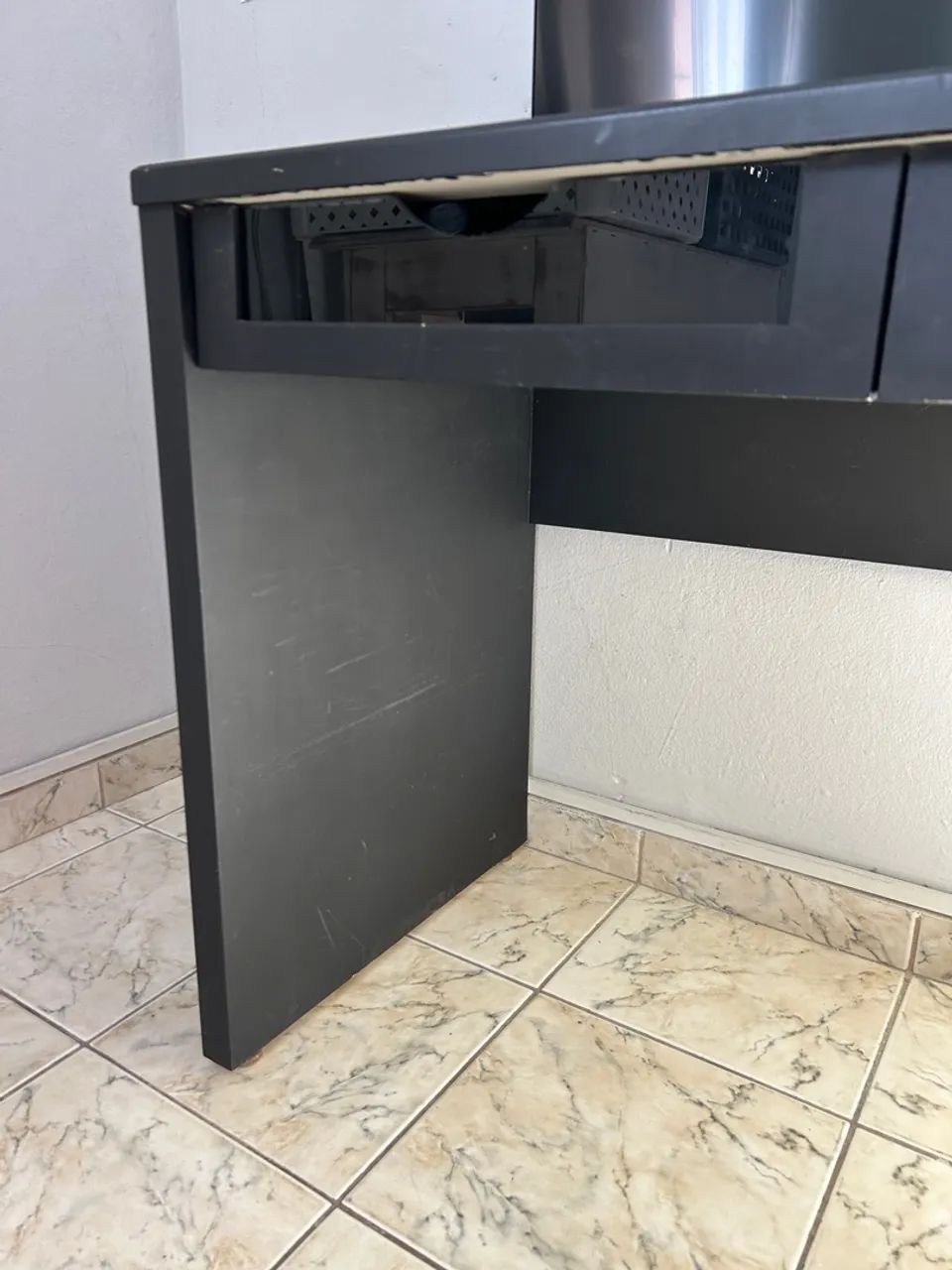 Aparador Mesa Rack Preta com 3 Gavetas - Foto 2