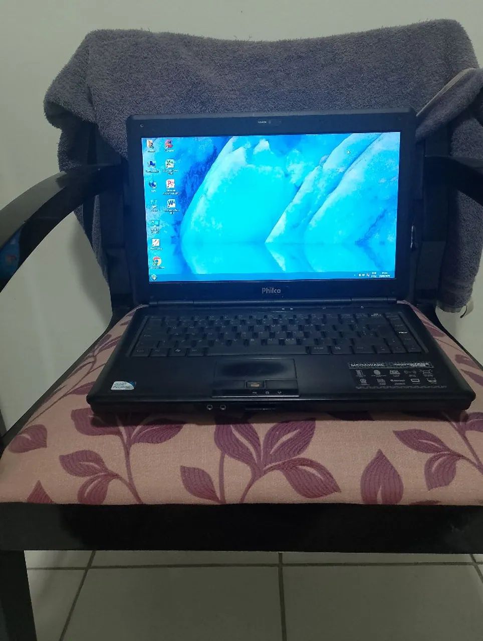 Notebook 4 gigas dual core bateria boa procedência  - Foto 3