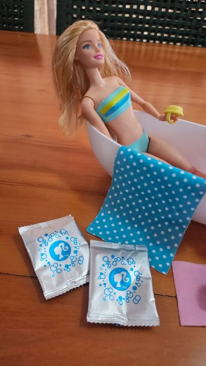 Vendo Barbie Banho de Espuma  - Foto 2