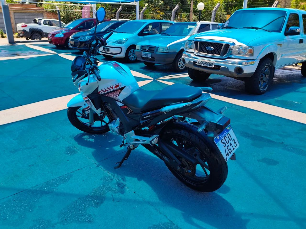 Honda CB Twister 250F branca 2022 - Foto 10