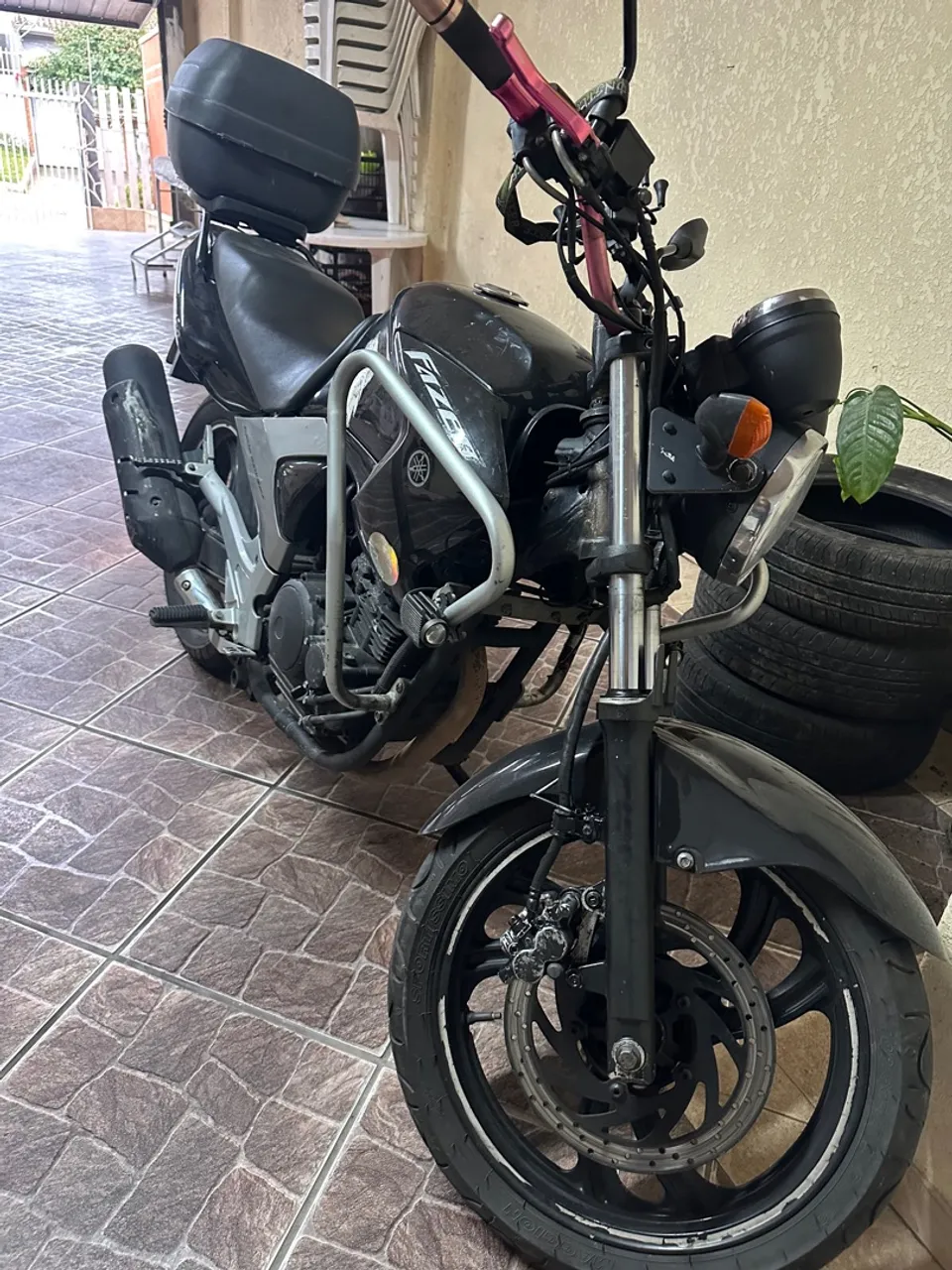 Fazer 250c edição especial