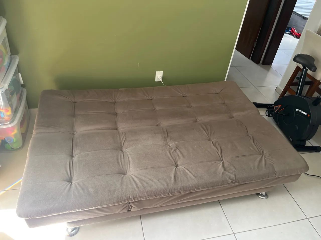Sofá cama e diva marrom