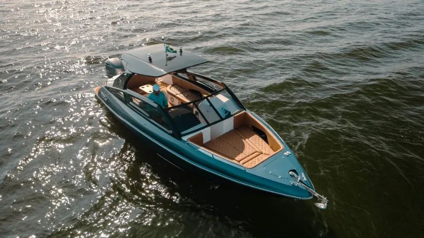 Lancha Azov Z260 Open P\ 14 Passageiros + Banheiro + Espaço Gourmet - Foto 5