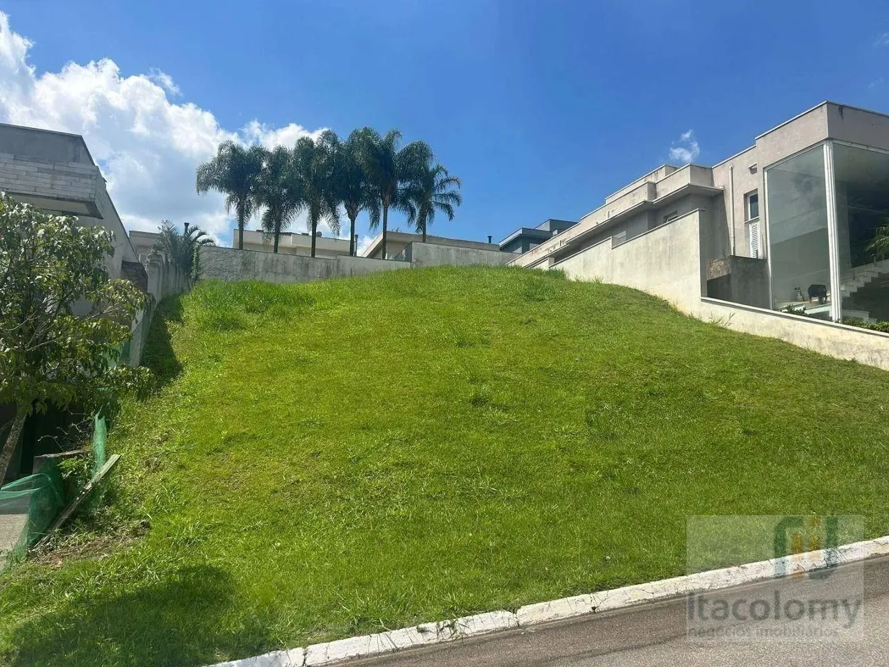 Terreno à venda, 598 m² por R$ 1.600.000 - Residencial Campos do Conde - Alphaville - Sant