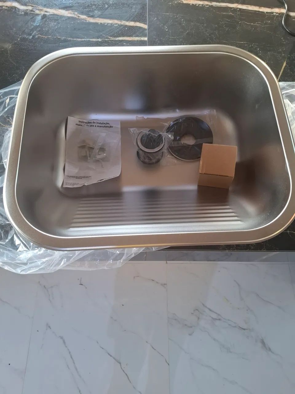 Cuba de cozinha/lavanderia em aço inox nova