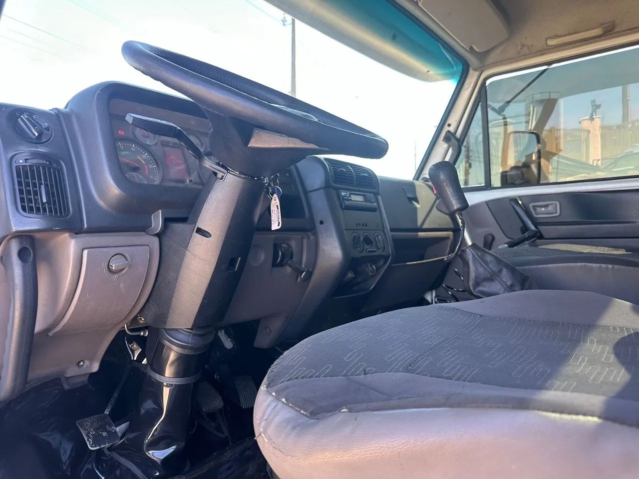 Caminhão Vw 17190 6x2 - No Chassi - Foto 9