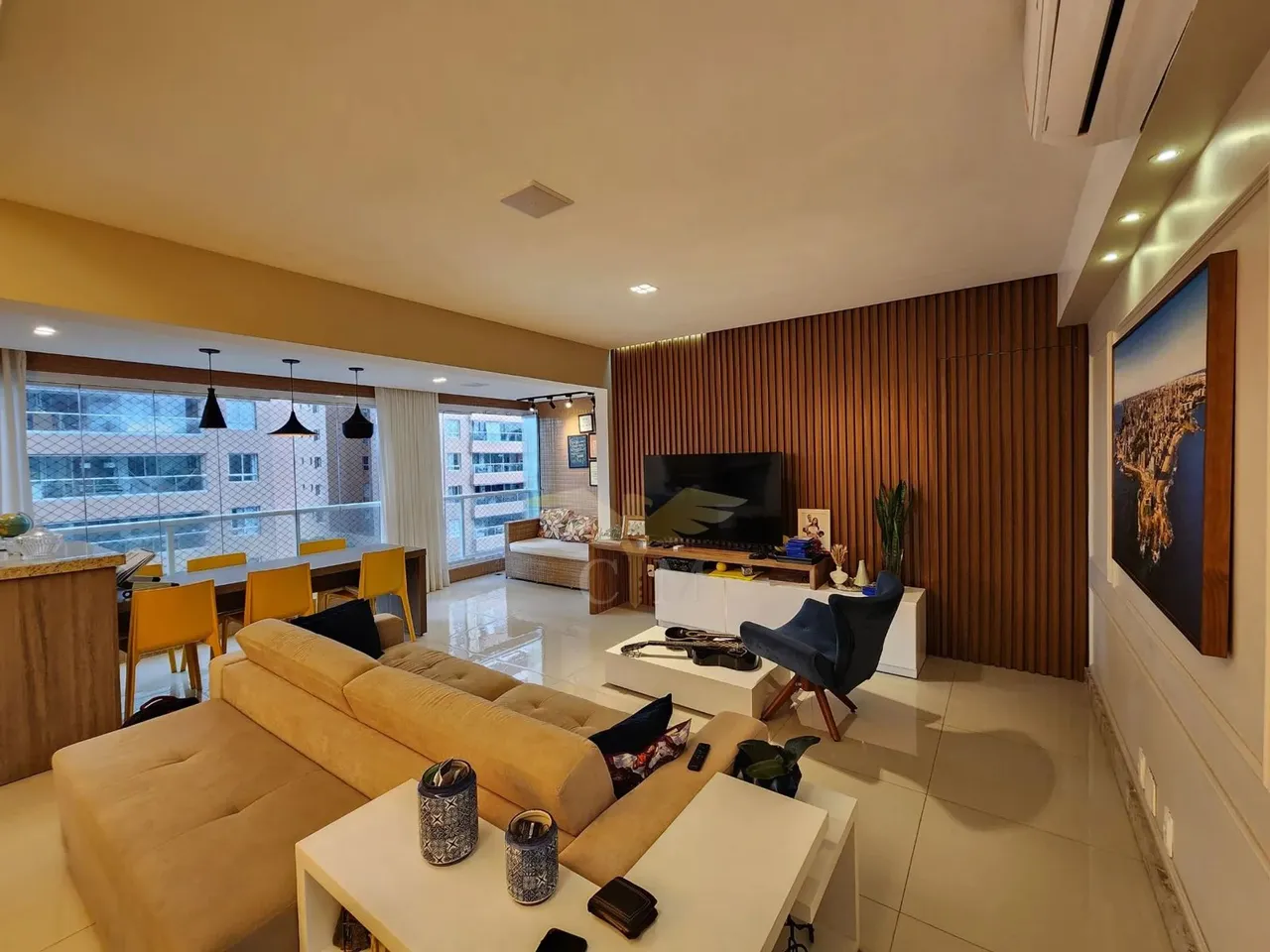 Apartamento De 2 Quartos, Muito Bem Distribuído Em 110M² E 2 Vagas De Garagem Em Patamares
