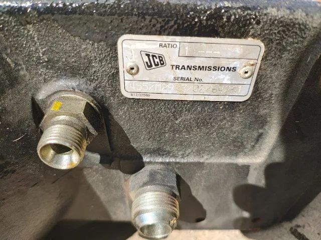 Carcaça da transmissão Loadall JCB 540-170 p/n 459/M2757  - Foto 3