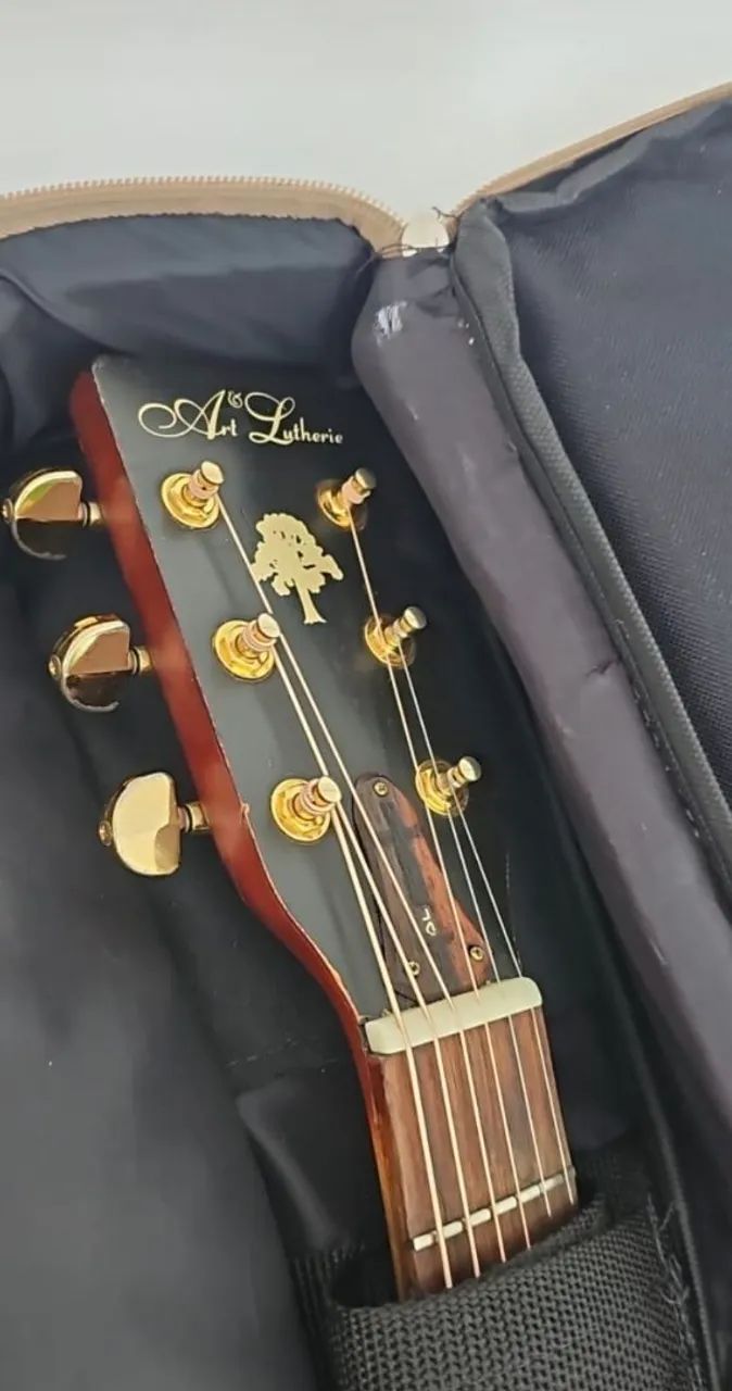  Violão Canadense Art & Lutherie feito  mão  - Foto 2